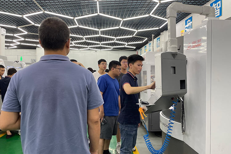 东莞市理工学院学生一行来千岛参观学习交流